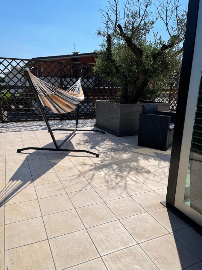 La Terrazza sul Lago Peschiera del Garda Esterno foto